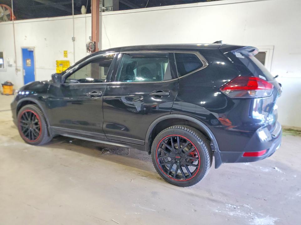 Photo 2 from auction – 2018 NISSAN ROGUE with VIN 5N1AT2MV2JC744661