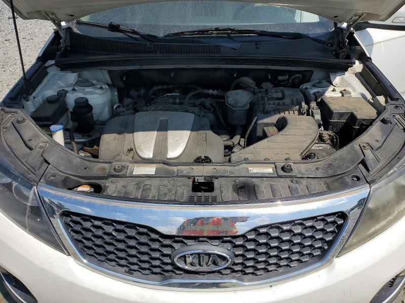 Photo 12 from auction – 2011 KIA SORENTO with VIN 5XYKTDA20BG078346