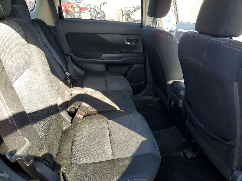 Photo 10 from auction – 2016 MITSUBISHI OUTLANDER with VIN JA4AD3A35GZ040397
