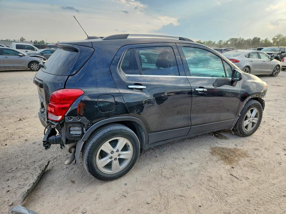 Photo 3 from auction – 2020 CHEVROLET TRAX with VIN KL7CJLSB3LB001448