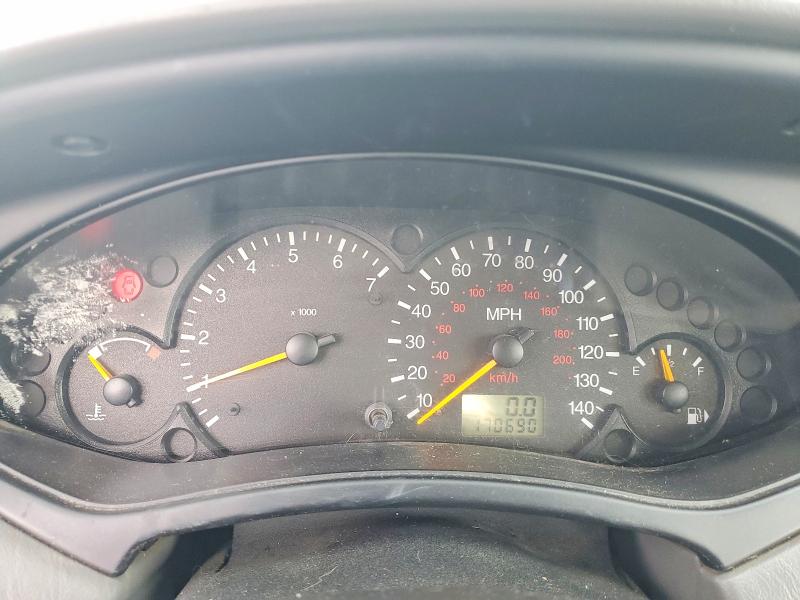Photo 9 from auction – 2001 FORD FOCUS with VIN 1FAFP34361W197076