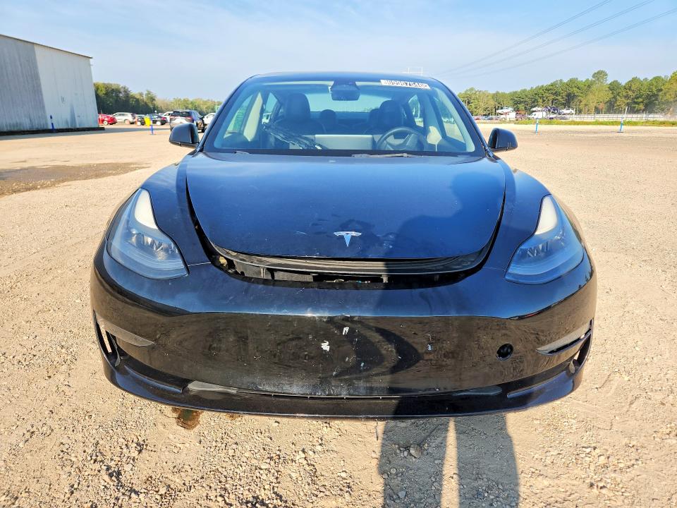 Снимка 5 от търг – 2023 TESLA MODEL 3 с VIN 5YJ3E1EA1PF437149
