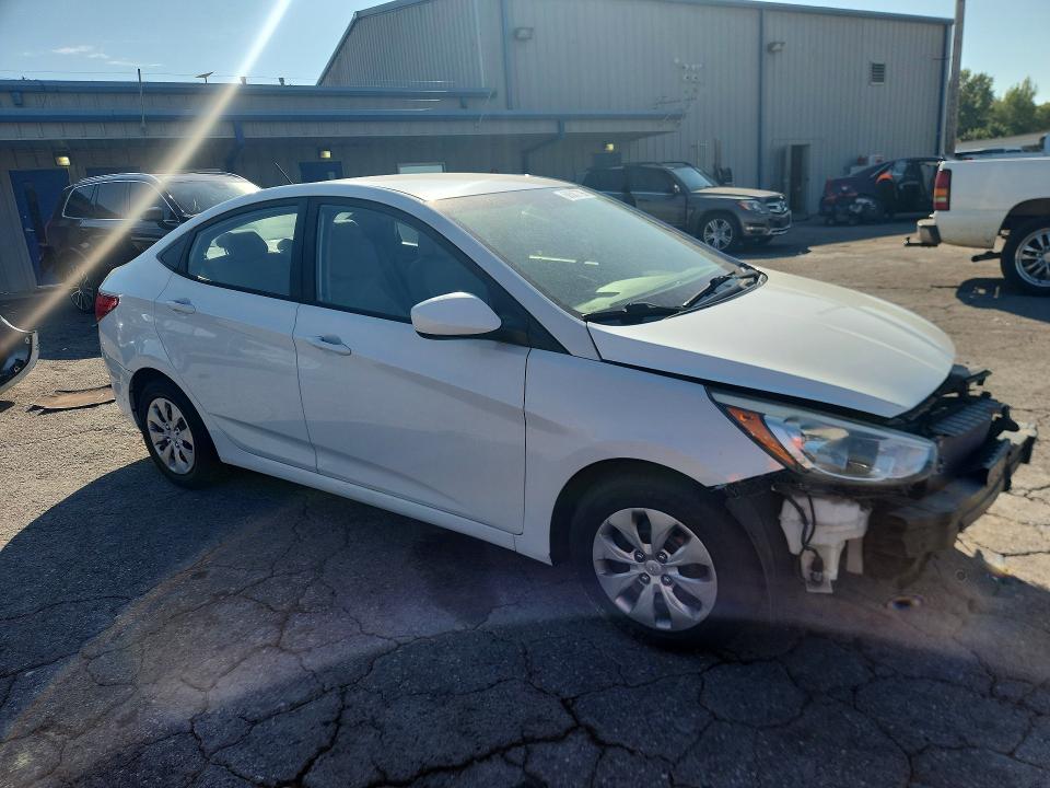 Photo 4 from auction – 2017 HYUNDAI ACCENT with VIN KMHCT4AE8HU362406