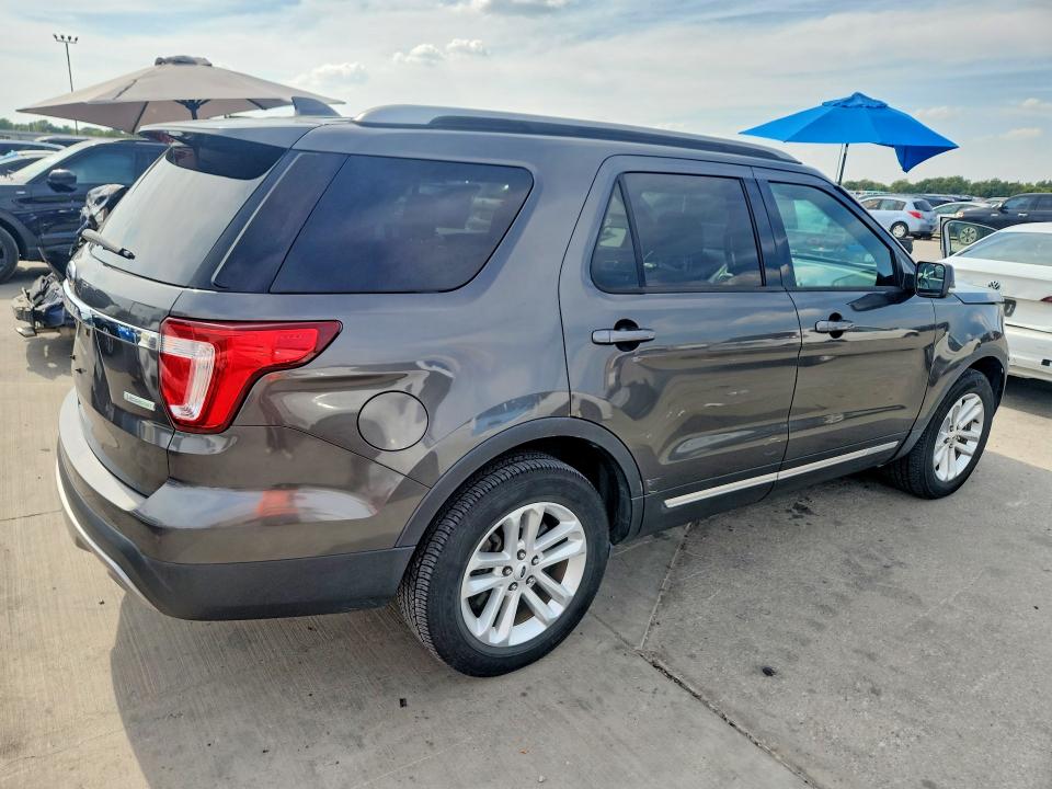 Photo 3 from auction – 2017 FORD EXPLORER with VIN 1FM5K7DH6HGC24400