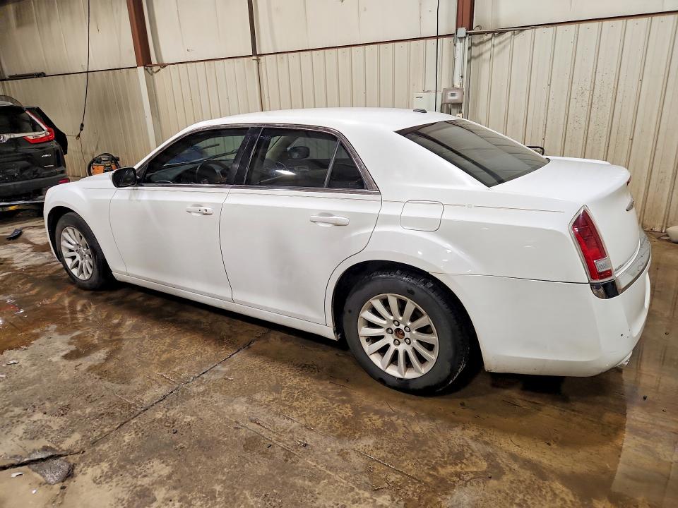 Снимка 2 от търг – 2012 CHRYSLER 300 с VIN 2C3CCAAG5CH186192