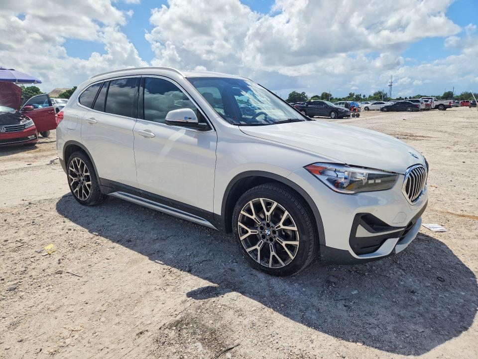 Photo 4 from auction – 2021 BMW X1 with VIN WBXJG7C00M5T23402