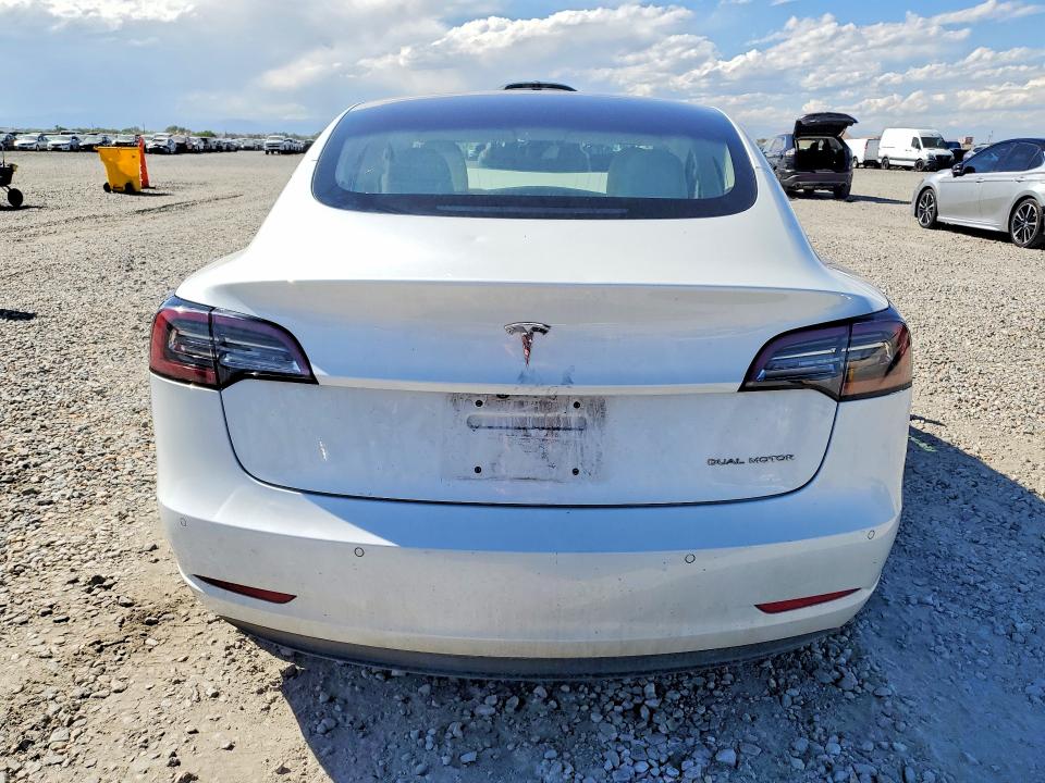 صورة رقم 6 من المزاد - 2018 TESLA MODEL 3 مع VIN 5YJ3E1EB7JF134716