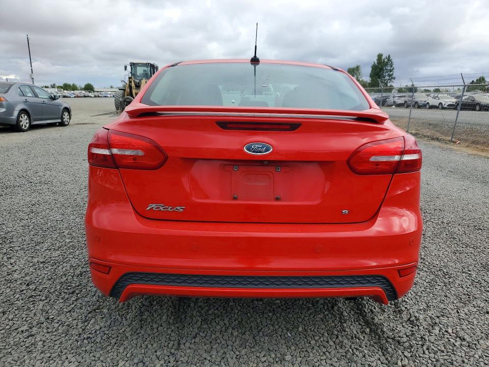 Photo 6 from auction – 2015 FORD FOCUS with VIN 1FADP3F29FL349405