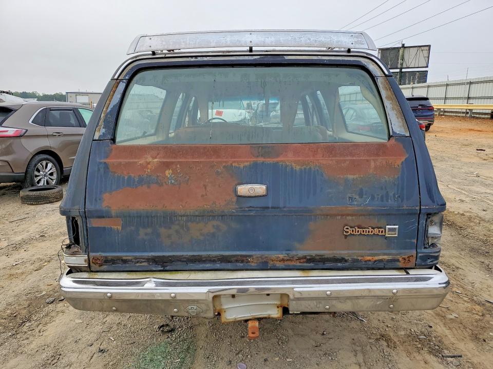 Photo 6 from auction – 1982 GMC SUBURBAN with VIN 1G5FK16C4CF511294