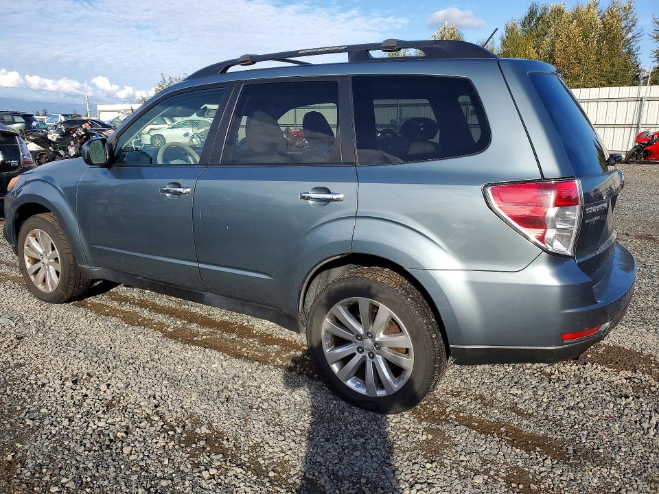 Снимка 2 от търг – 2011 SUBARU FORESTER с VIN JF2SHADC5BH719987