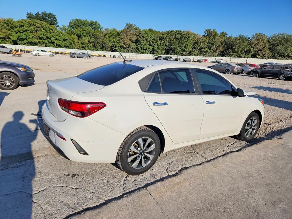 Photo 3 from auction – 2023 KIA RIO with VIN 3KPA24AD1PE550879