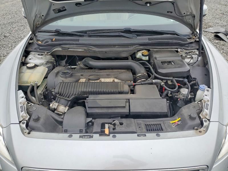 Photo 11 from auction – 2011 VOLVO C70 with VIN YV1672MC4BJ109879