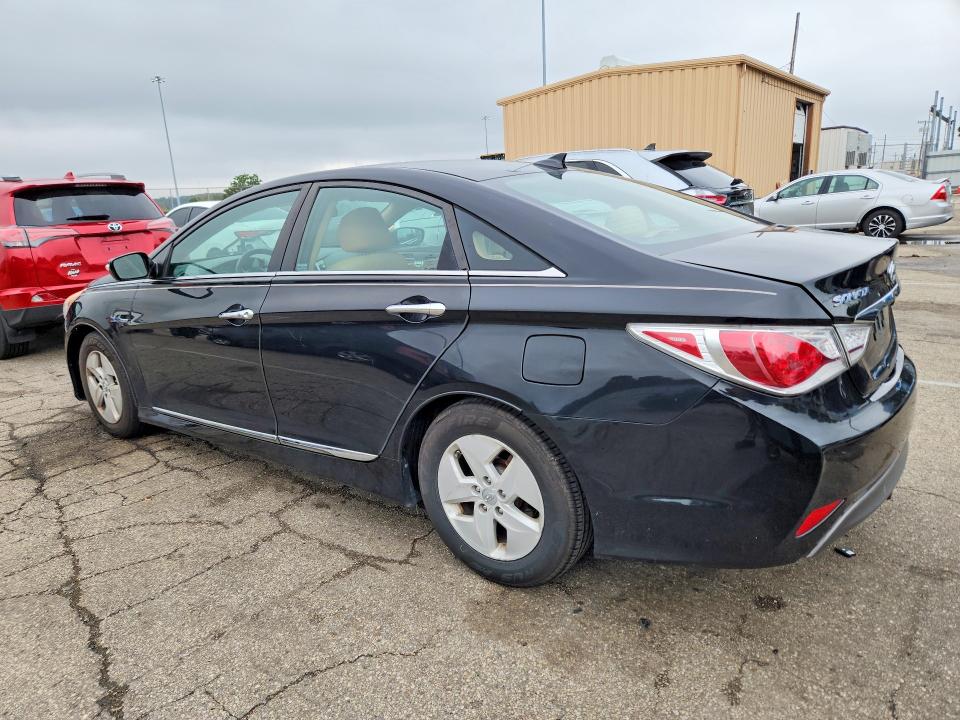 Zdjęcie 2 z aukcji – 2012 HYUNDAI SONATA z VIN KMHEC4A48CA021727