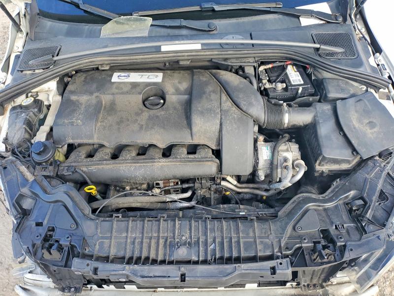 Zdjęcie 11 z aukcji – 2014 VOLVO S60 z VIN YV1902FH4E2272931