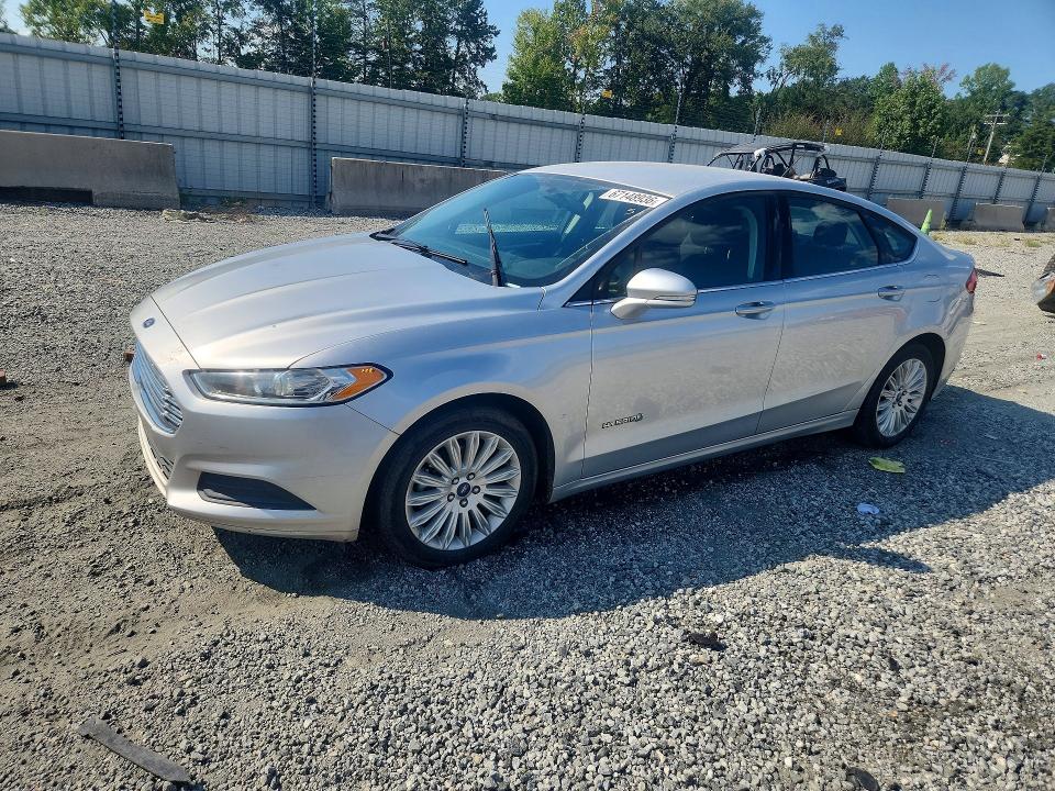 Photo 1 from auction – 2014 FORD FUSION with VIN 3FA6P0LU4ER229590