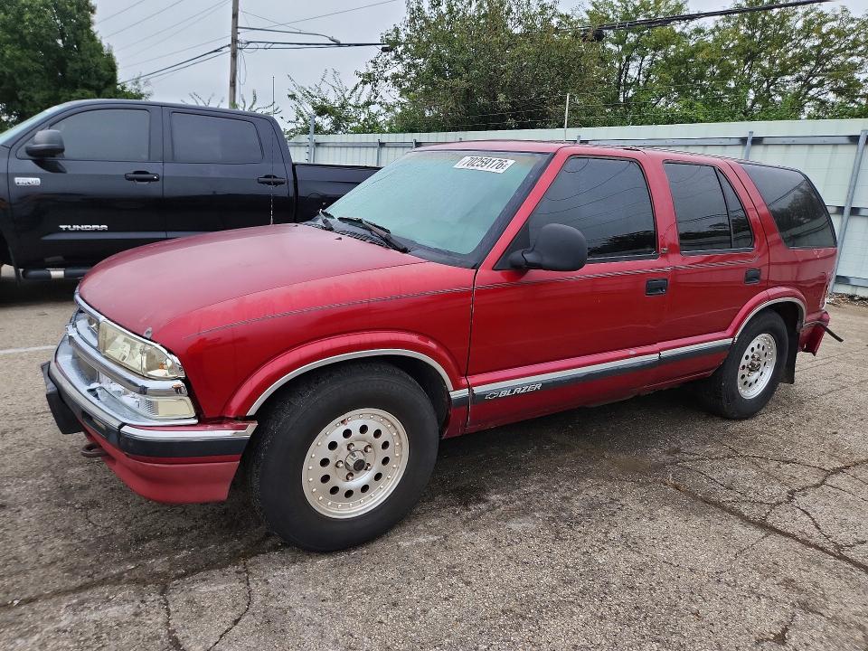 CHEVROLET BLAZER 1996 с VIN 1GNDT13W2T2276839 - Снимка от търг