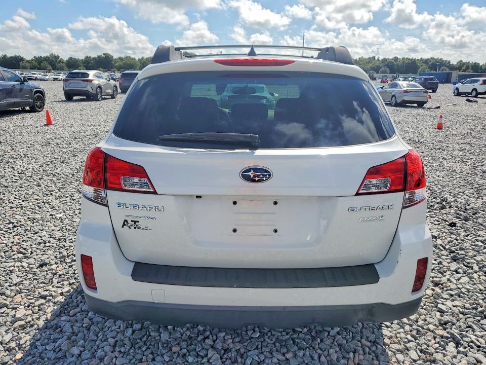 Photo 6 from auction – 2013 SUBARU OUTBACK with VIN 4S4BRBKC5D3238900