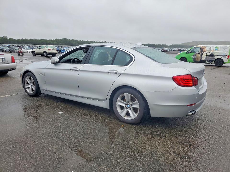 Photo 2 from auction – 2011 BMW 5 SERIES with VIN WBAFR1C53BC741027