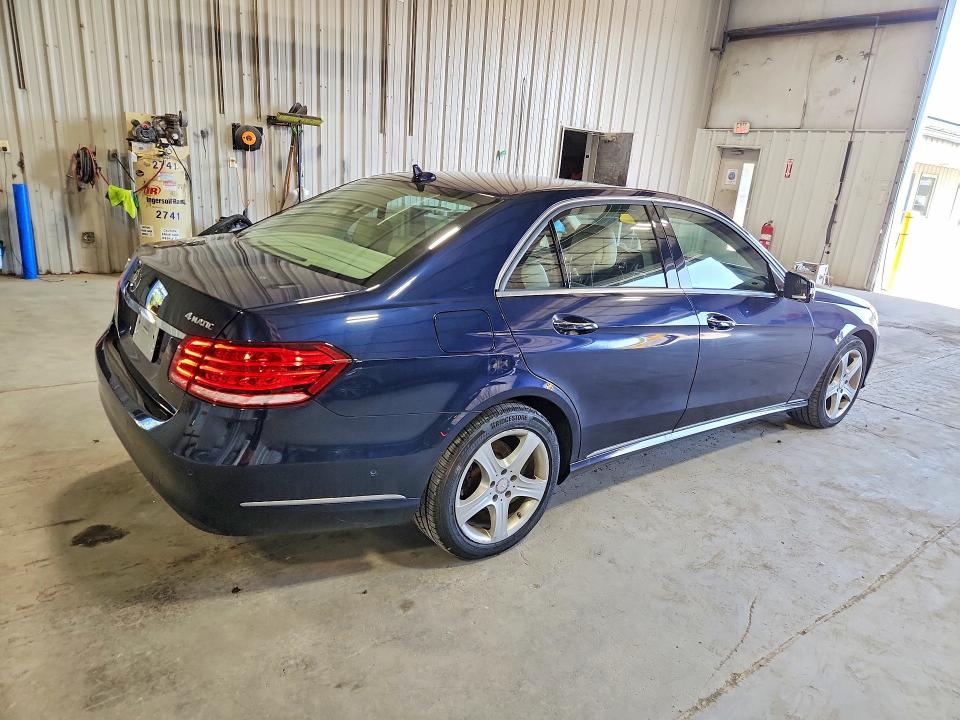 Photo 3 from auction – 2014 MERCEDES-BENZ E with VIN WDDHF8JB0EA833806