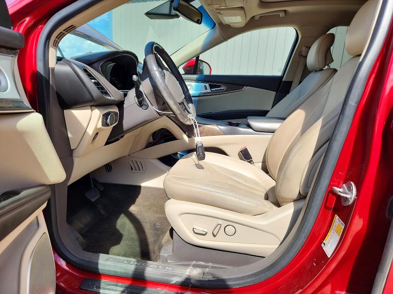 Снимка 7 от търг – 2016 LINCOLN MKX с VIN 2LMTJ8LR9GBL39531