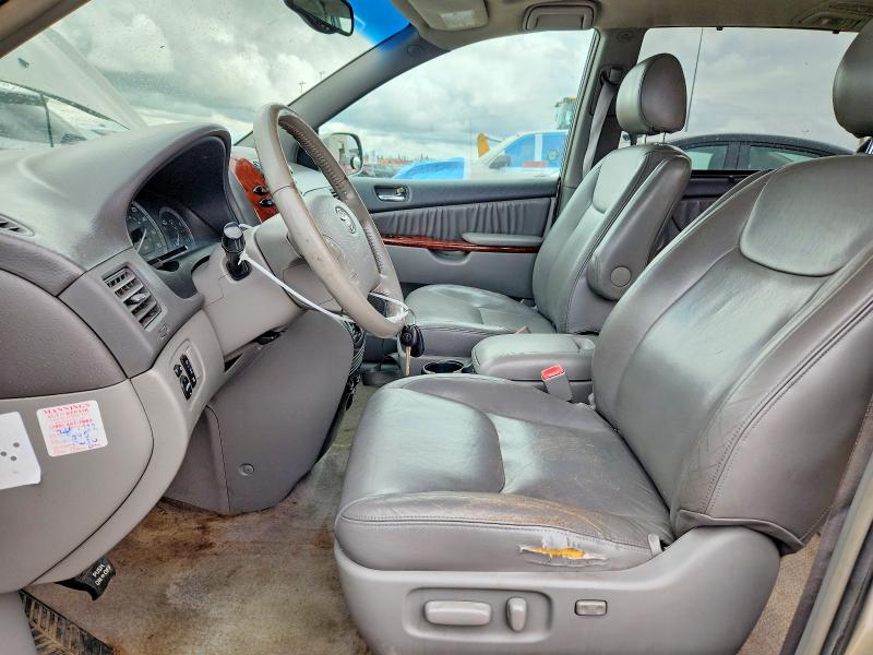 Photo 7 from auction – 2005 TOYOTA SIENNA with VIN 5TDZA22C45S287452