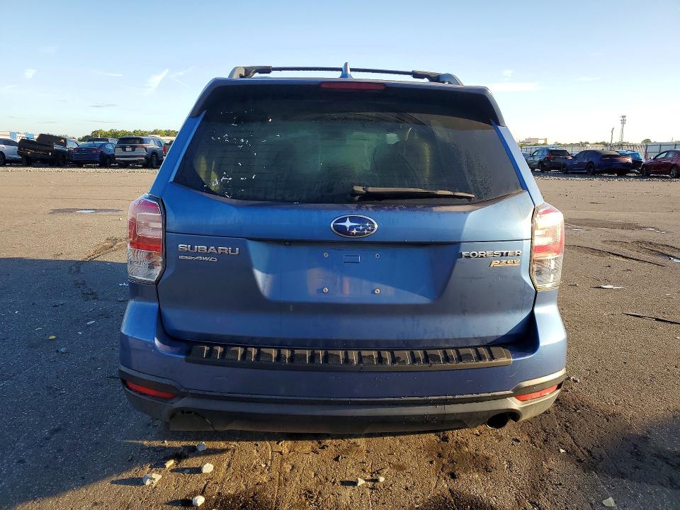 صورة رقم 6 من المزاد - 2017 SUBARU FORESTER مع VIN JF2SJALC1HH498497