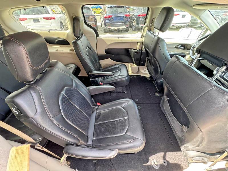 Photo 6 from auction – 2019 CHRYSLER PACIFICA with VIN 2C4RC1BG9KR554080
