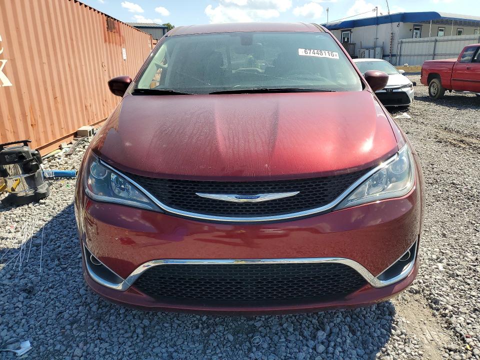 Photo 5 from auction – 2018 CHRY PACIFICA with VIN 2C4RC1FG7JR129000