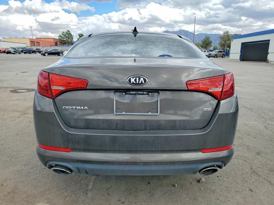 Photo 6 from auction – 2013 KIA OPTIMA with VIN 5XXGM4A71DG096750