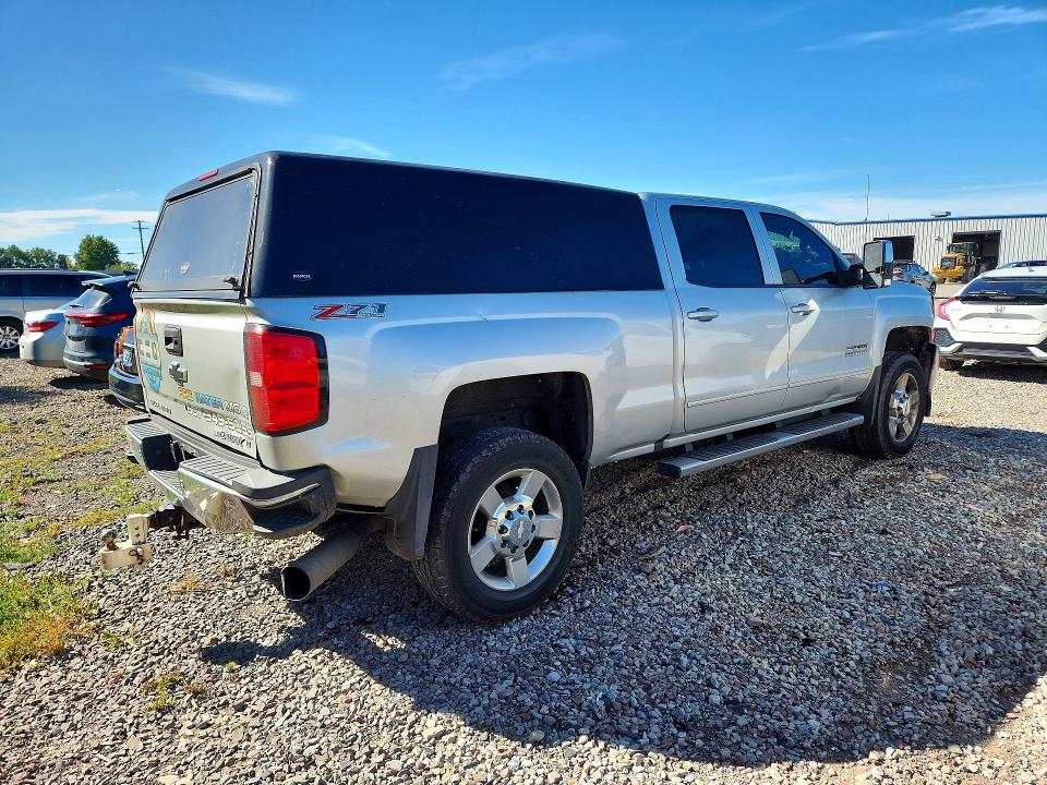 Photo 3 from auction – 2016 CHEVROLET SILVERADO with VIN 1GC1KVE88GF291932
