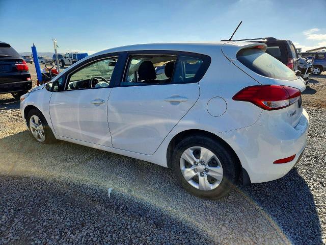 Zdjęcie 3 z aukcji – 2017 KIA FORTE5 z VIN KNAFK5A85H5695268