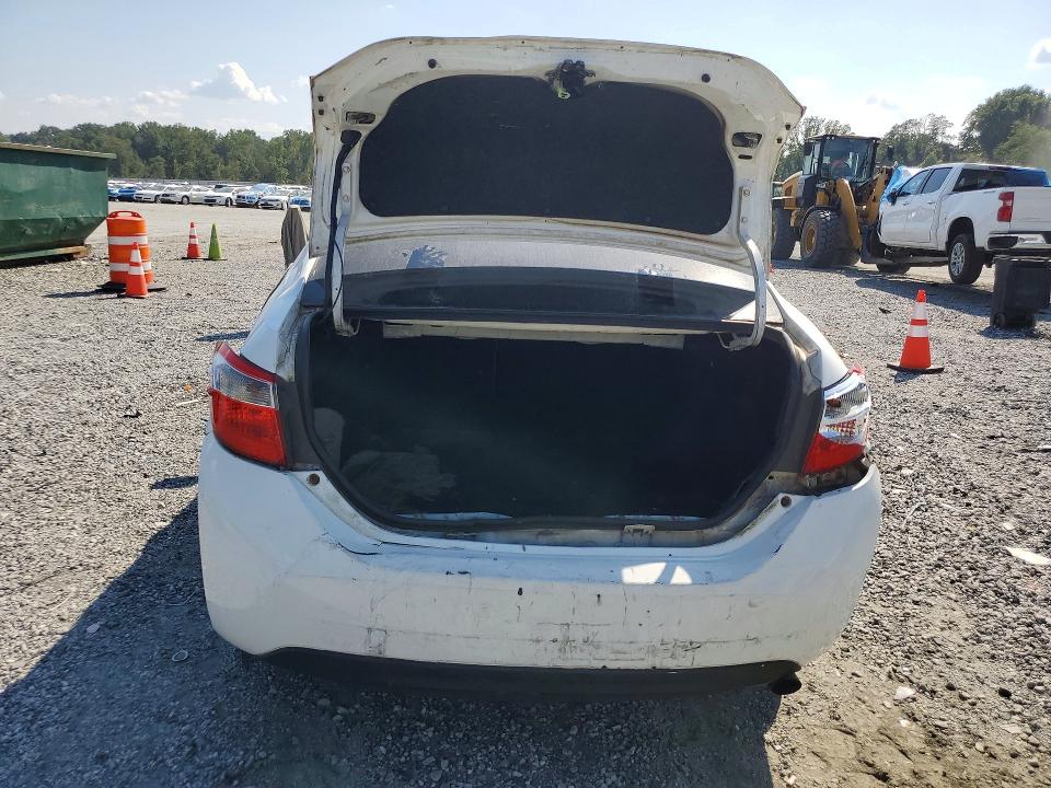 Photo 6 from auction – 2014 TOYOTA COROLLA with VIN 2T1BURHE8EC071140
