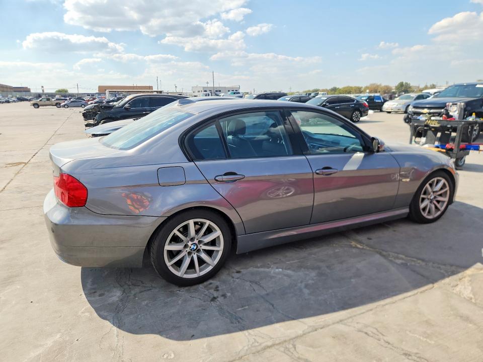Zdjęcie 3 z aukcji – 2011 BMW 328 z VIN WBAPH7C52BE679425