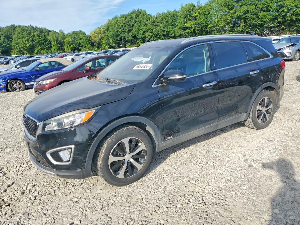 KIA SORENTO 2018 with VIN 5XYPHDA14JG355223 - Photo from auction