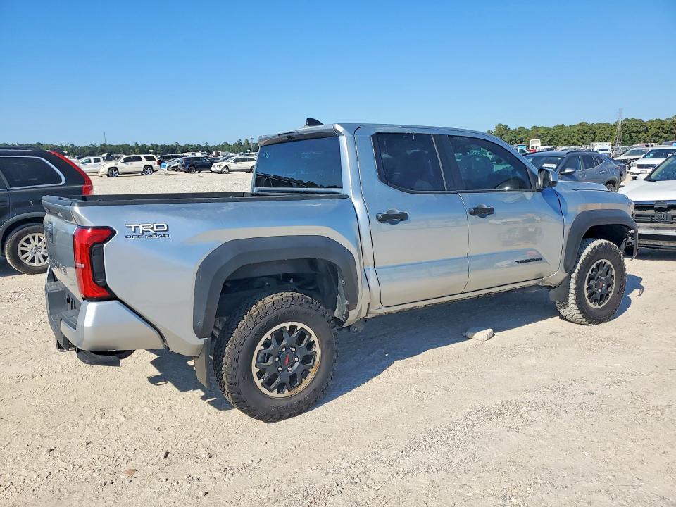 Photo 3 from auction – 2024 TOYOTA TACOMA with VIN 3TYLB5JN0RT041287