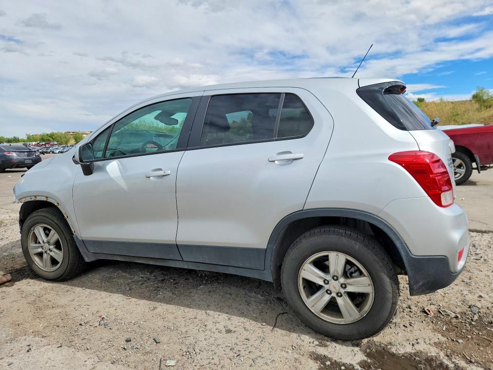 Photo 2 from auction – 2021 CHEVROLET TRAX with VIN KL7CJNSB9MB306319