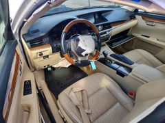 Foto 8 de la subasta – 2013 LEXUS ES con VIN JTHBW1GG5D2026005