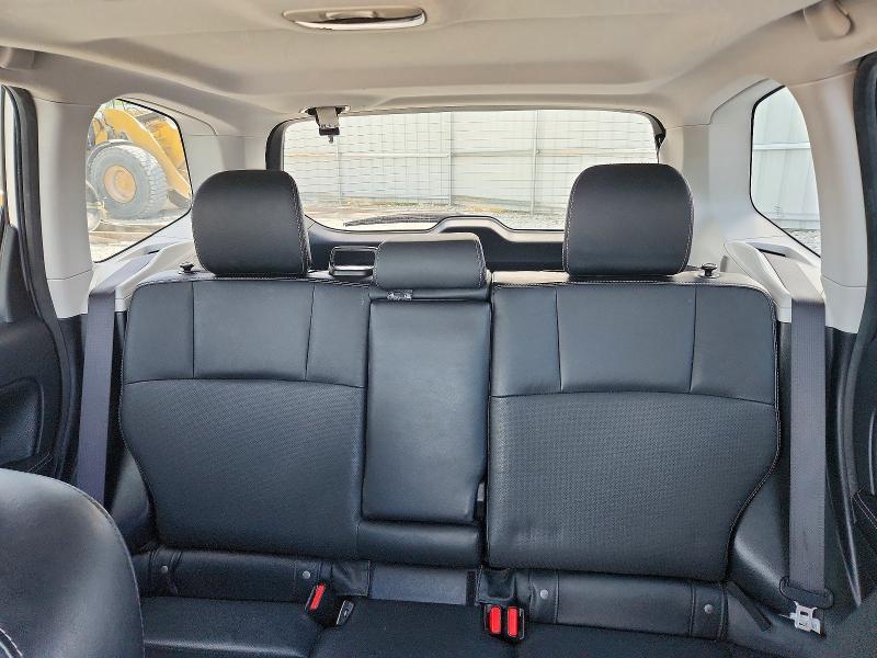 Photo 10 from auction – 2018 SUBARU FORESTER with VIN JF2SJALC1JH421313