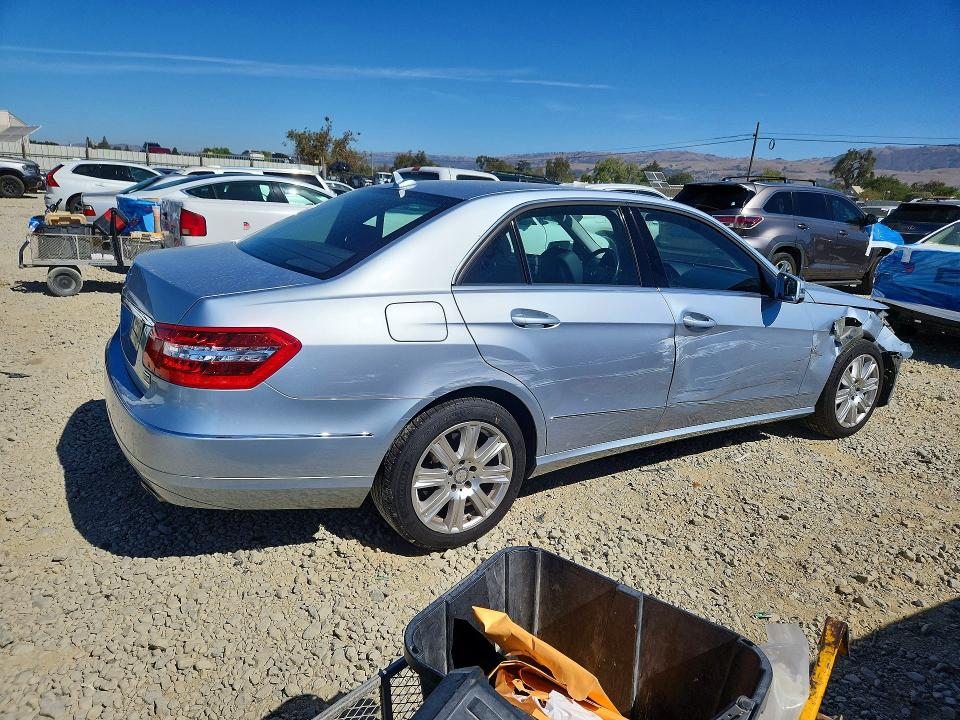 Photo 3 from auction – 2013 MERCEDES-BENZ E with VIN WDDHF5KB8DA745310