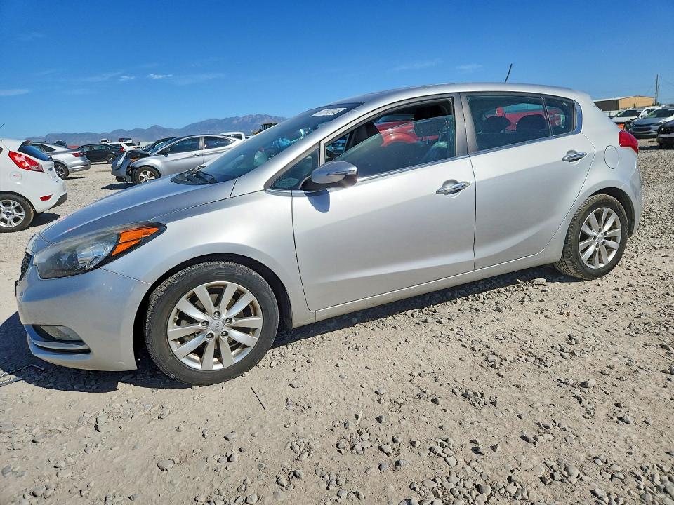 KIA FORTE 2014 with VIN KNAFX5A89E5165415 - Photo from auction