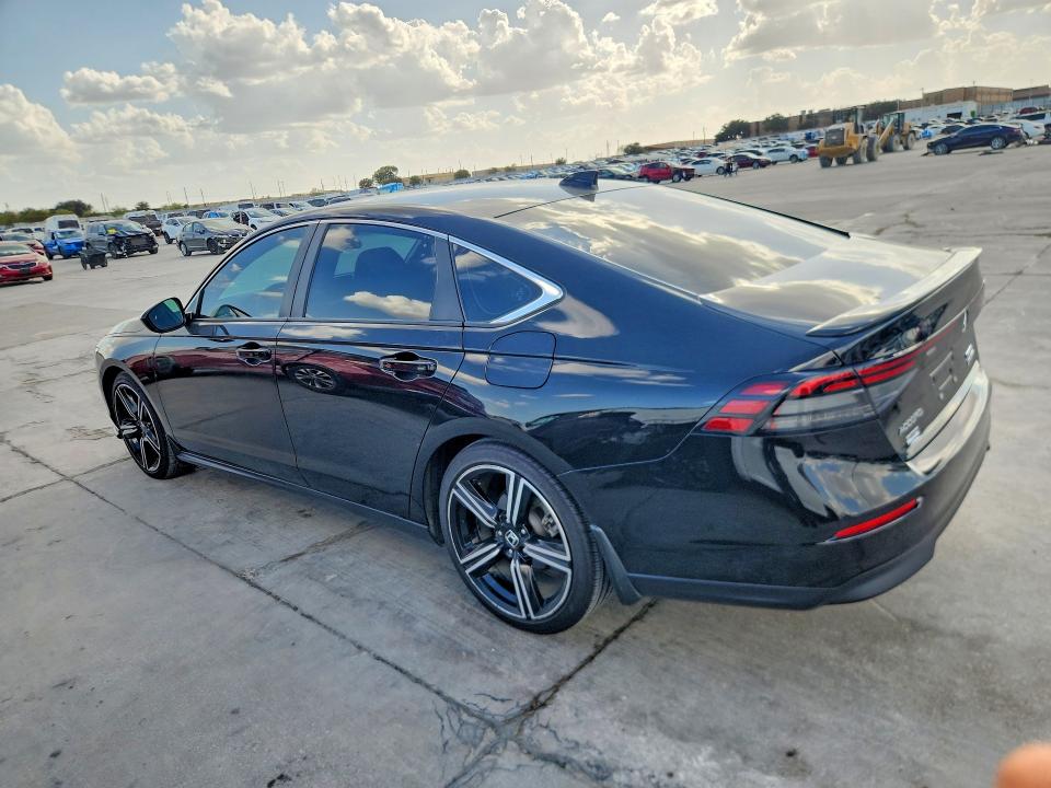 Снимка 2 от търг – 2023 HONDA ACCORD с VIN 1HGCY2F59PA059221