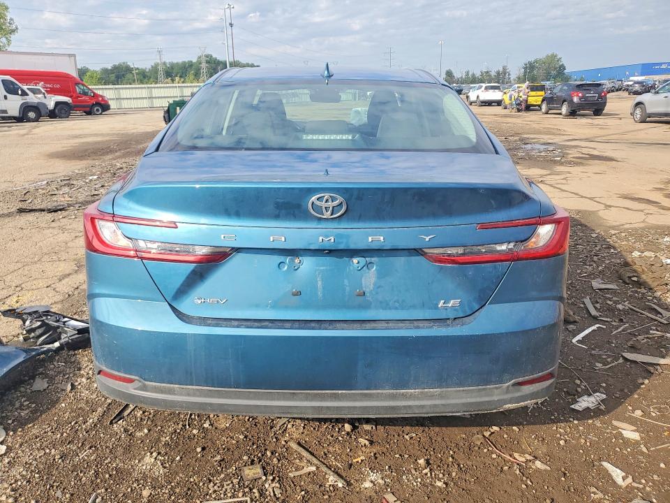 Снимка 6 от търг – 2025 TOYOTA CAMRY с VIN 4T1DAACK7SU621695