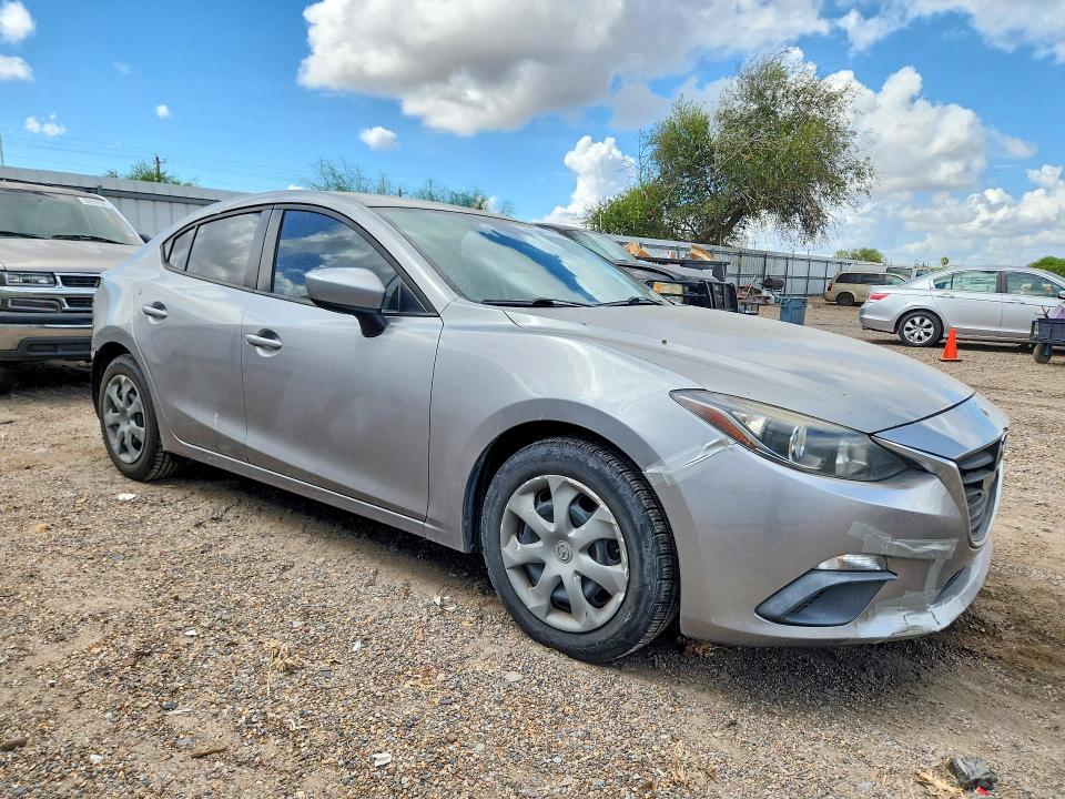 Foto 4 de la subasta – 2015 MAZDA 3 con VIN 3MZBM1U72FM194303