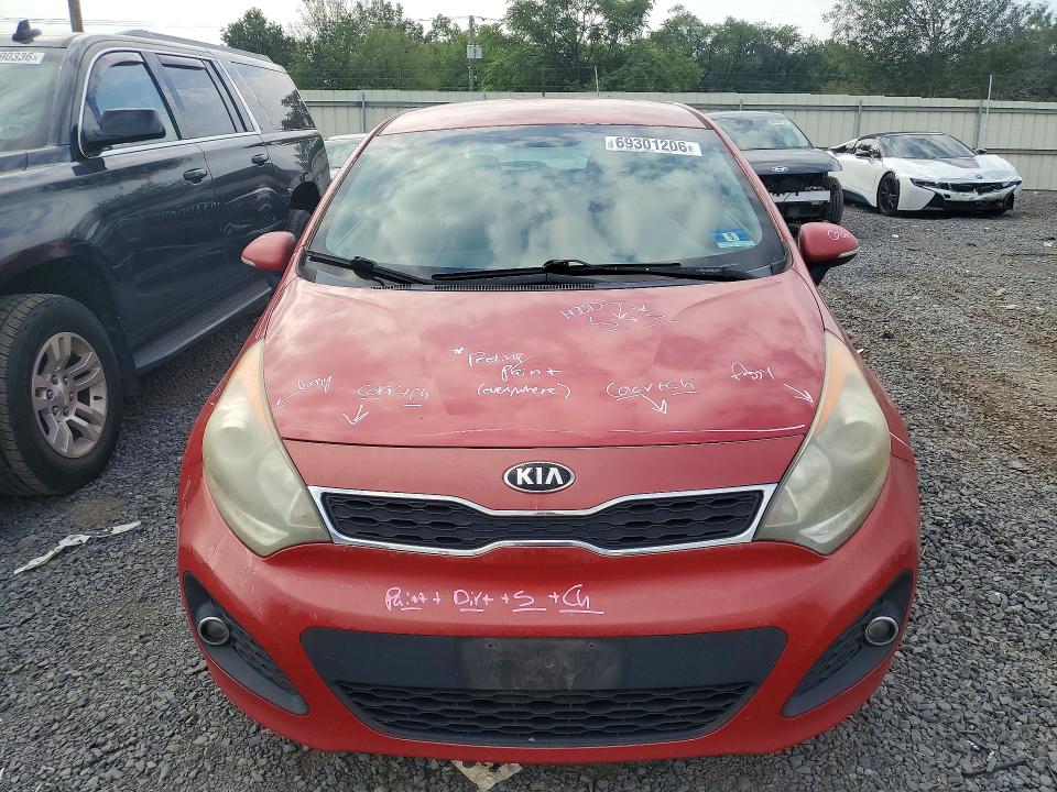 Zdjęcie 5 z aukcji – 2013 KIA RIO 5-DOOR z VIN KNADN5A3XD6153705