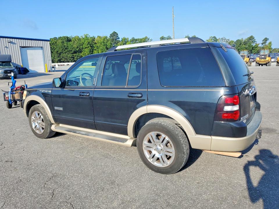 Photo 2 from auction – 2007 FORD EXPLORER with VIN 1FMEU64E87UA91455