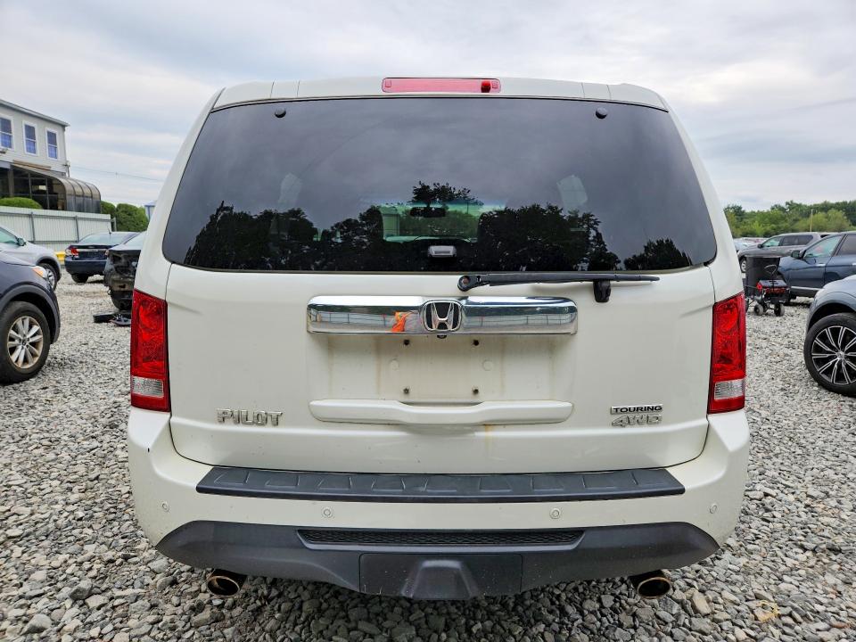 Photo 6 from auction – 2015 HONDA PILOT with VIN 5FNYF4H97FB048956