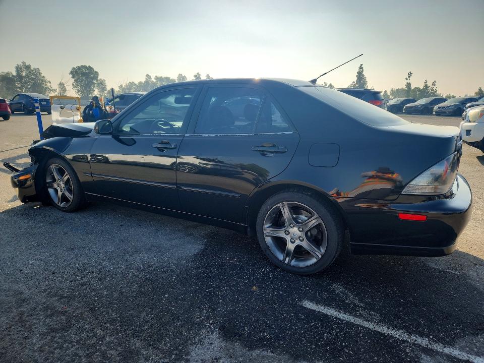 Photo 2 from auction – 2003 LEXUS IS 300 with VIN JTHBD192830071781