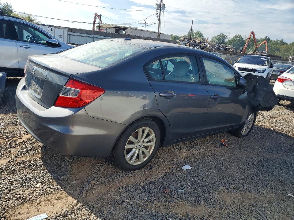 Снимка 3 от търг – 2012 HONDA CIVIC с VIN 2HGFB2F91CH513782