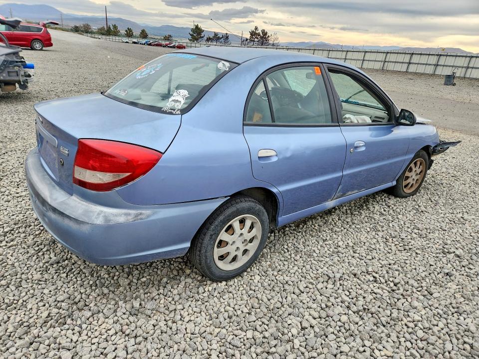 Photo 3 from auction – 2005 KIA RIO with VIN KNADC125956373711