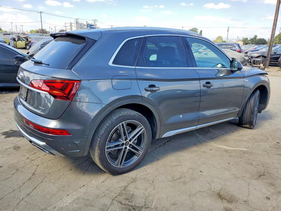 صورة رقم 3 من المزاد - 2021 AUDI Q5 E مع VIN WA1F2AFY7M2038238
